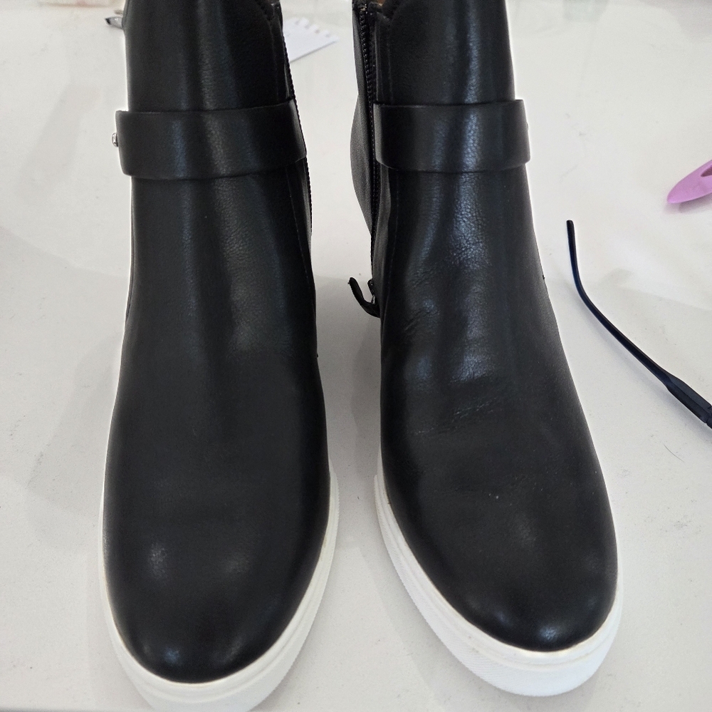 Paolo Black and White Athletic Shoes